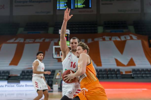 面掌握攻守 面掌握攻守