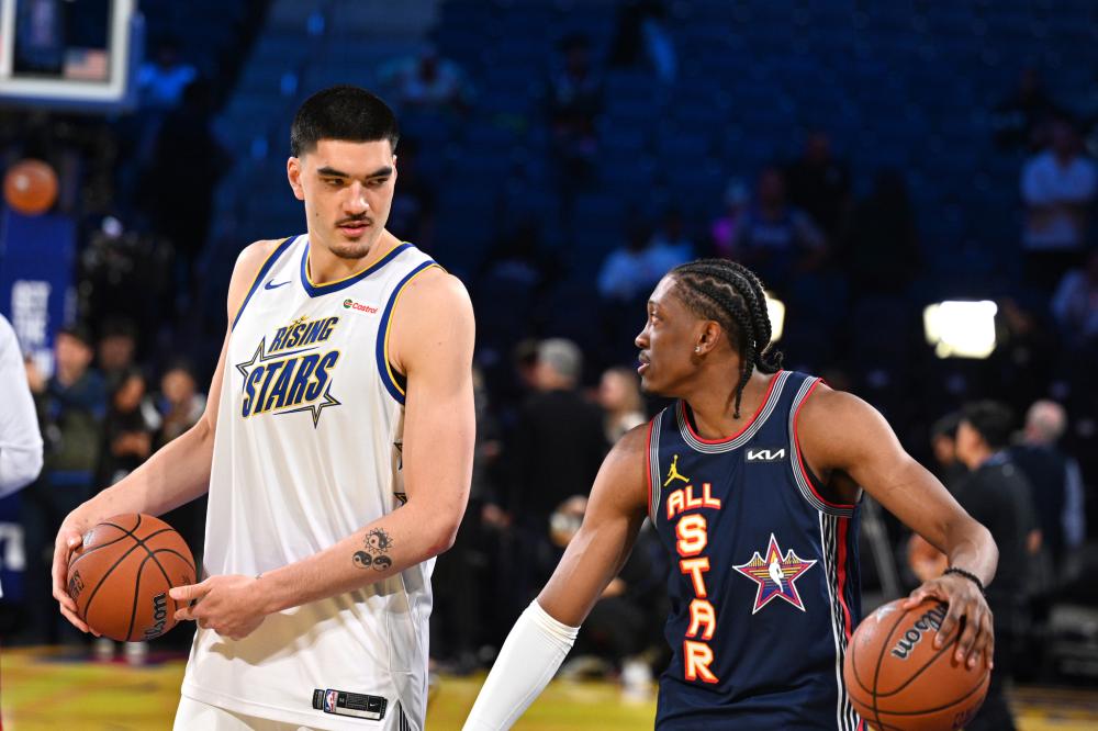 受到所有人 受到所有人